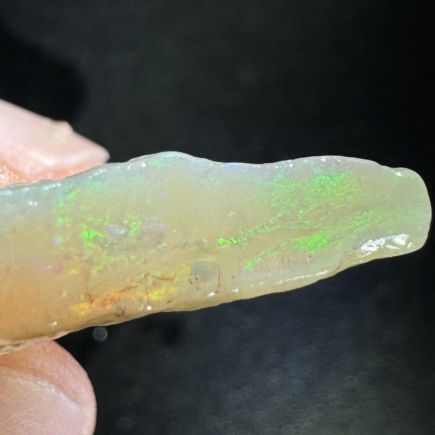 7 Carats Solid Rough Coober Pedy Opal Piece with Beautiful Colour B1