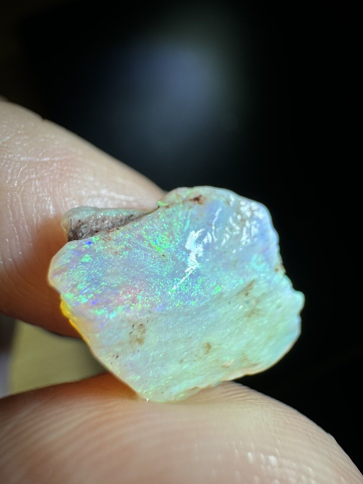 4.6 Carats Solid Rough Coober Pedy Opal Piece with Beautiful Colour MayT