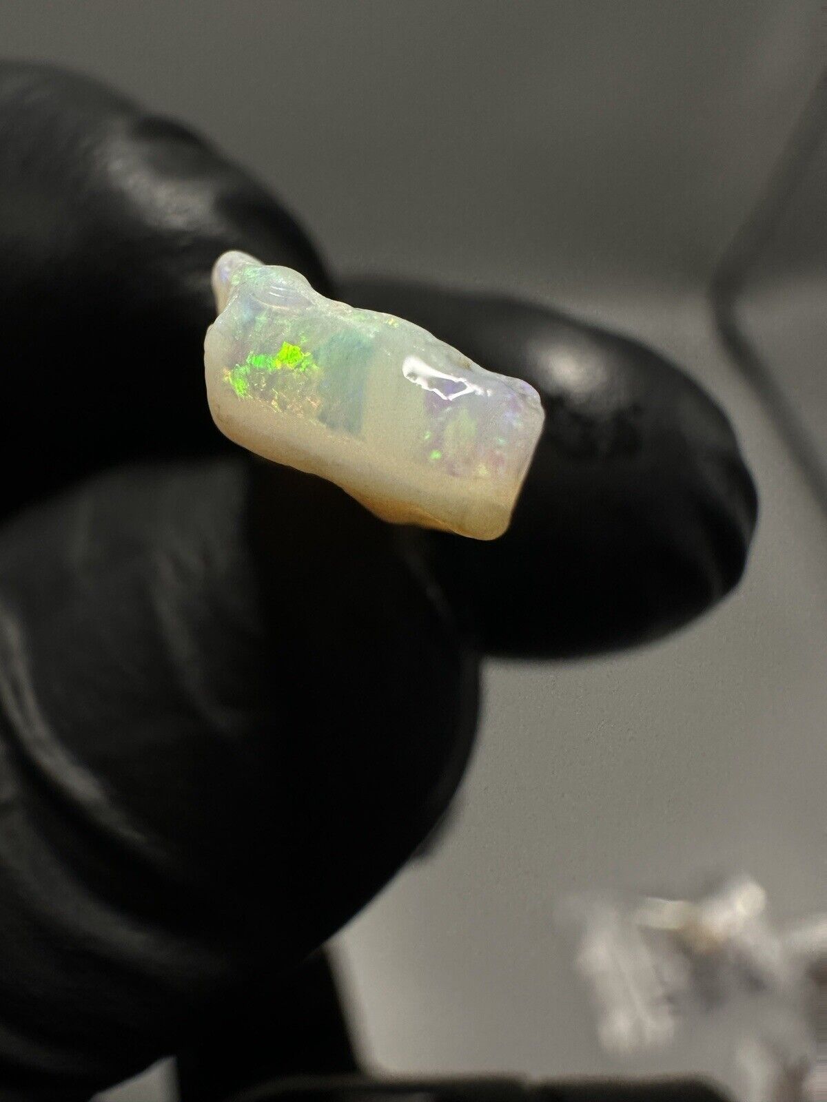 7.05 Carats Solid Rough Coober Pedy Crystal Opal with Beautiful Colour