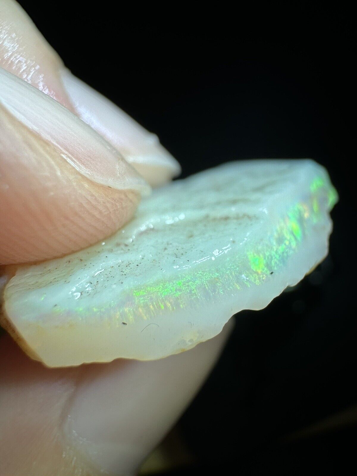 16.5 Carats Solid Rough Coober Pedy Opal Piece with Beautiful Colour