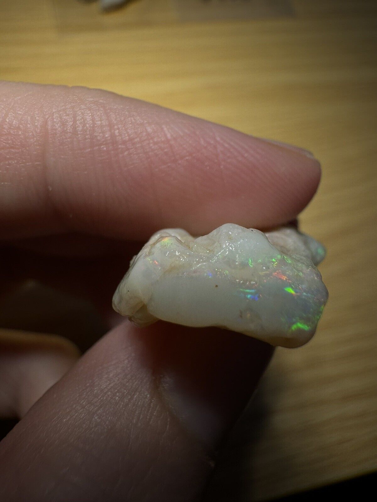 17.75 Carats Solid Rough Coober Pedy Opal Piece with Beautiful Colour B1