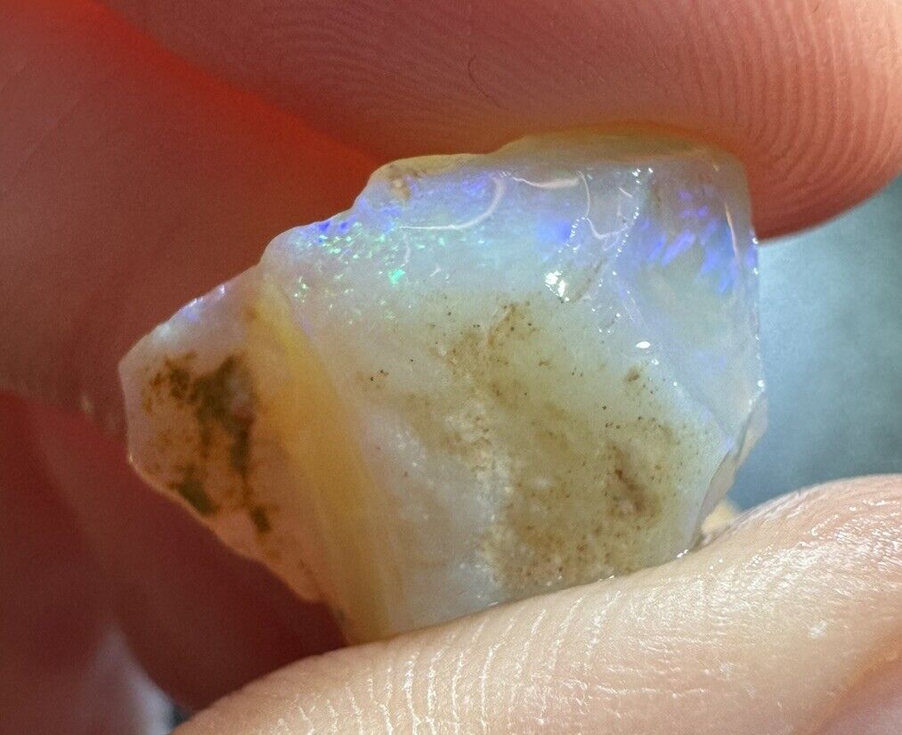 7.9 Carats Solid Rough Coober Pedy Opal Piece with Beautiful Colour