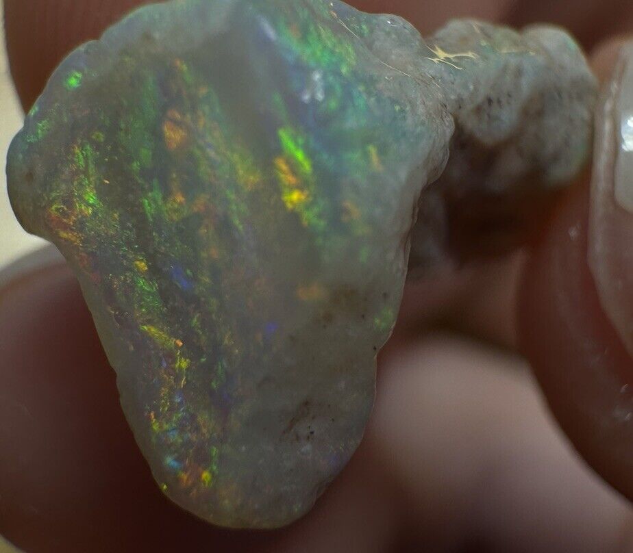 7.15Carats Solid Rough Coober Pedy Opal Piece with Beautiful Colour B1