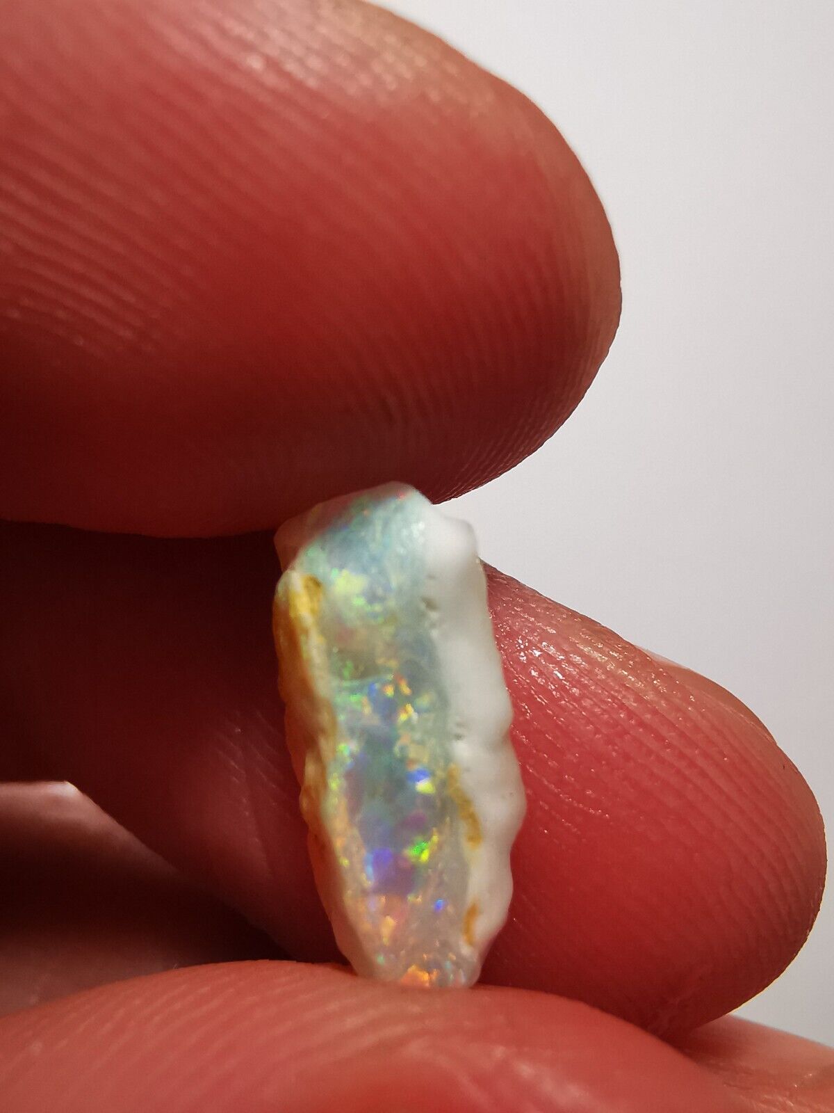 Opal rough Coober Pedy 2.1ct B1 Piece with Beautiful Colour