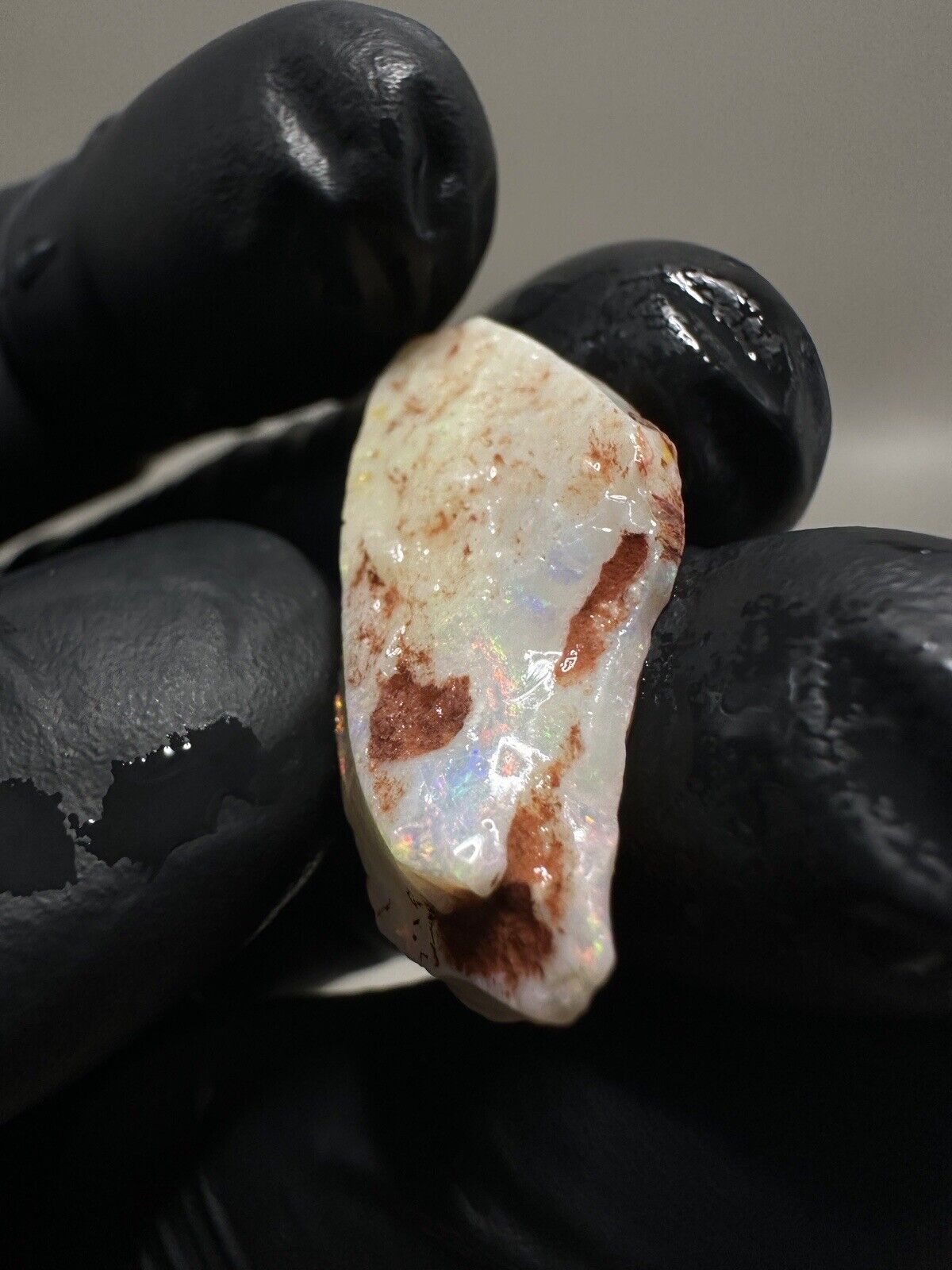 13.9 Carats Solid Rough Coober Pedy Crystal Opal Piece with Beautiful Colour