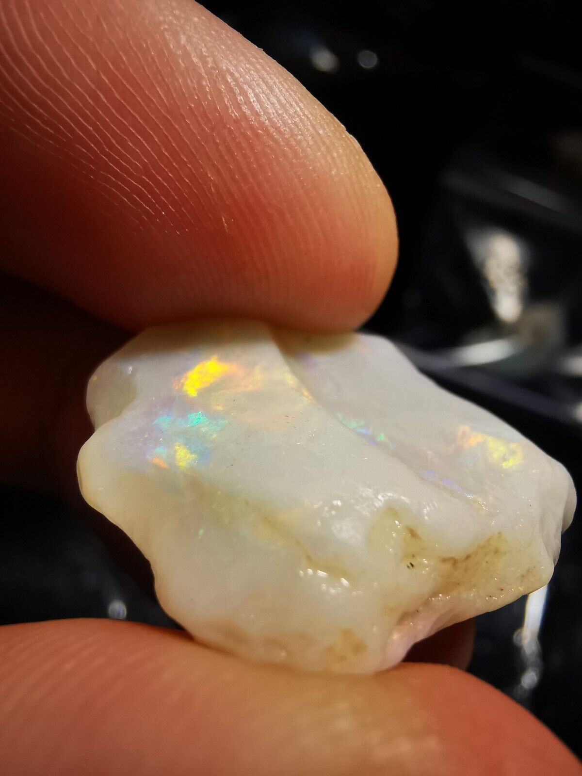 14.45 Carats Solid Rough Coober Pedy Opal Piece with Beautiful Colour