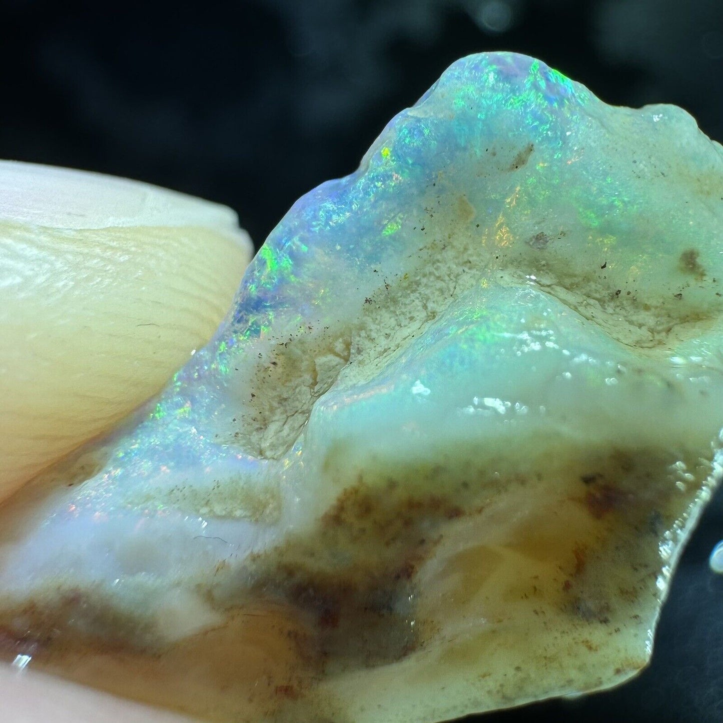 7.15 Carats Solid Rough Coober Pedy Opal Piece with Beautiful Colour B1