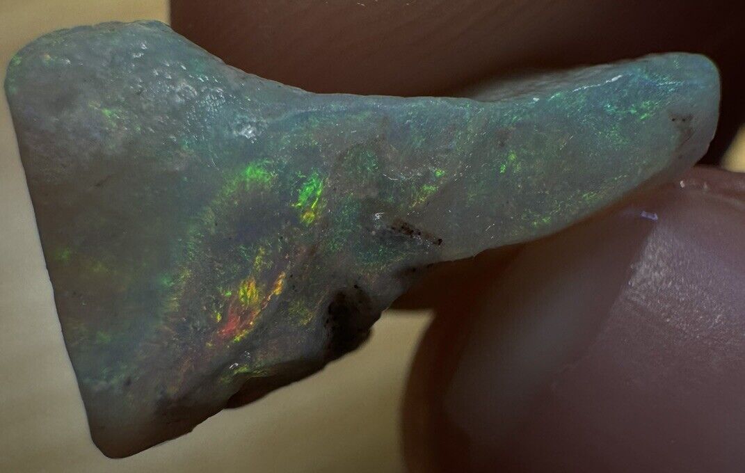 7.15Carats Solid Rough Coober Pedy Opal Piece with Beautiful Colour B1