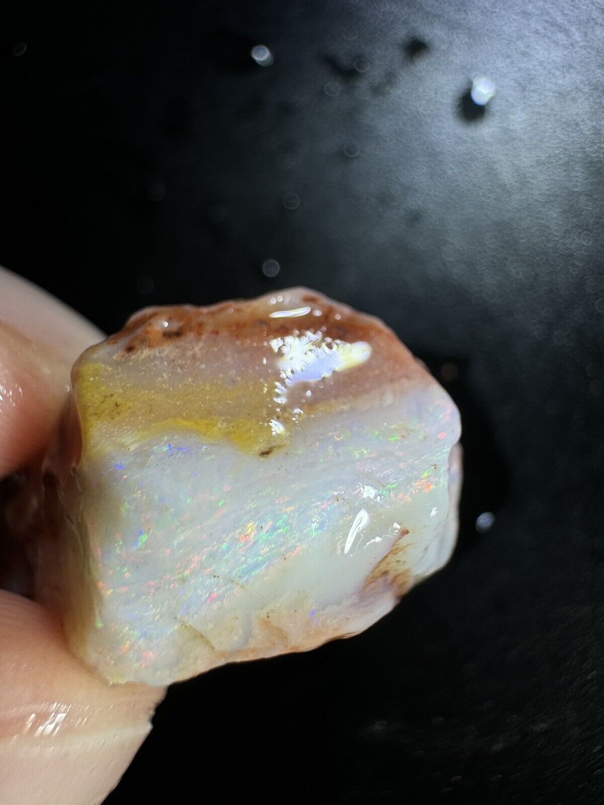 28Carats Solid Rough Coober Pedy Opal Piece with Beautiful Colour B1