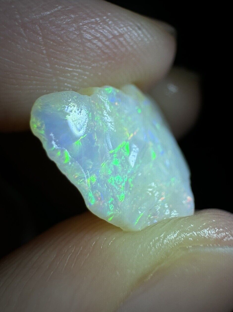 10Carats Solid Rough Coober Pedy Opal Piece with Beautiful Colour MayT