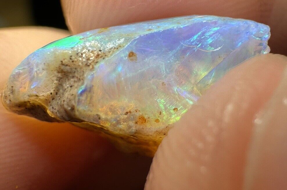 4.5 Carats Solid Rough Coober Pedy Opal Piece with Beautiful Colour B1