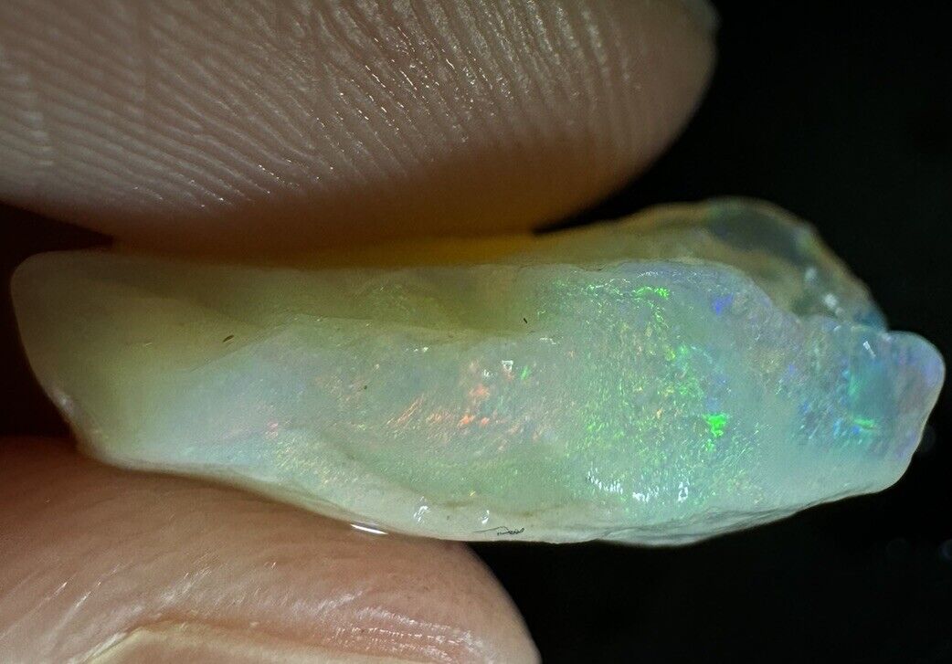 6.4 Carats Solid Rough Coober Pedy Opal Piece with Beautiful Colour B1