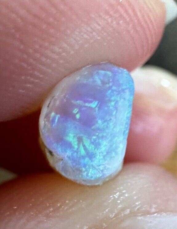 3.5 Carats Solid Rough Coober Pedy Opal Piece with Beautiful Colour