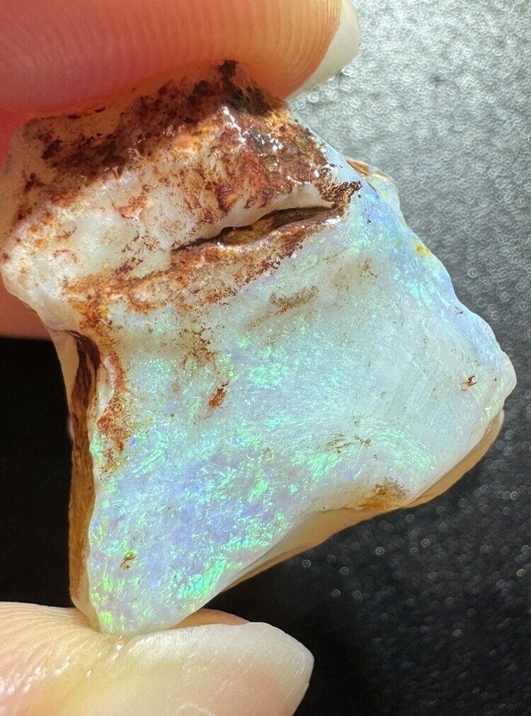 18.36 Carats Solid Rough Coober Pedy Opal Piece with Beautiful Colour