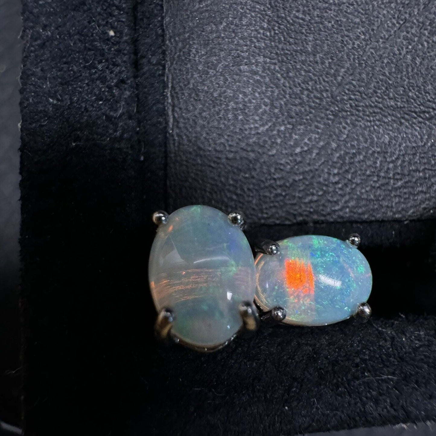 Blue opal Small Opal Earstuds Opal Pairs Piece with Beautiful Colour C1-2224