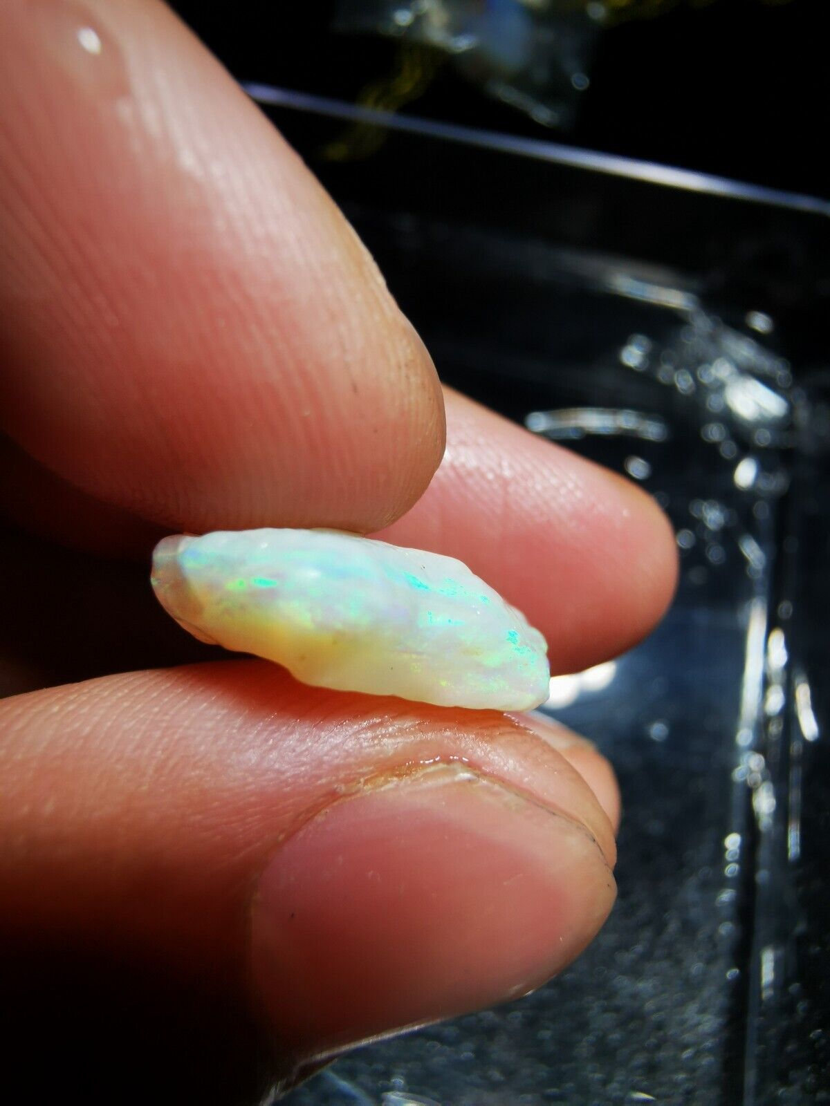 9.65Carats Solid Rough Coober Pedy Opal shell with Beautiful Colour