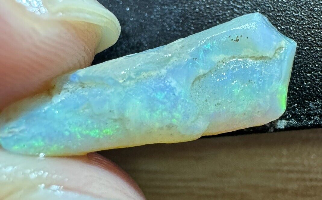 4.3 Carats Solid Rough Coober Pedy Opal Piece with Beautiful Colour