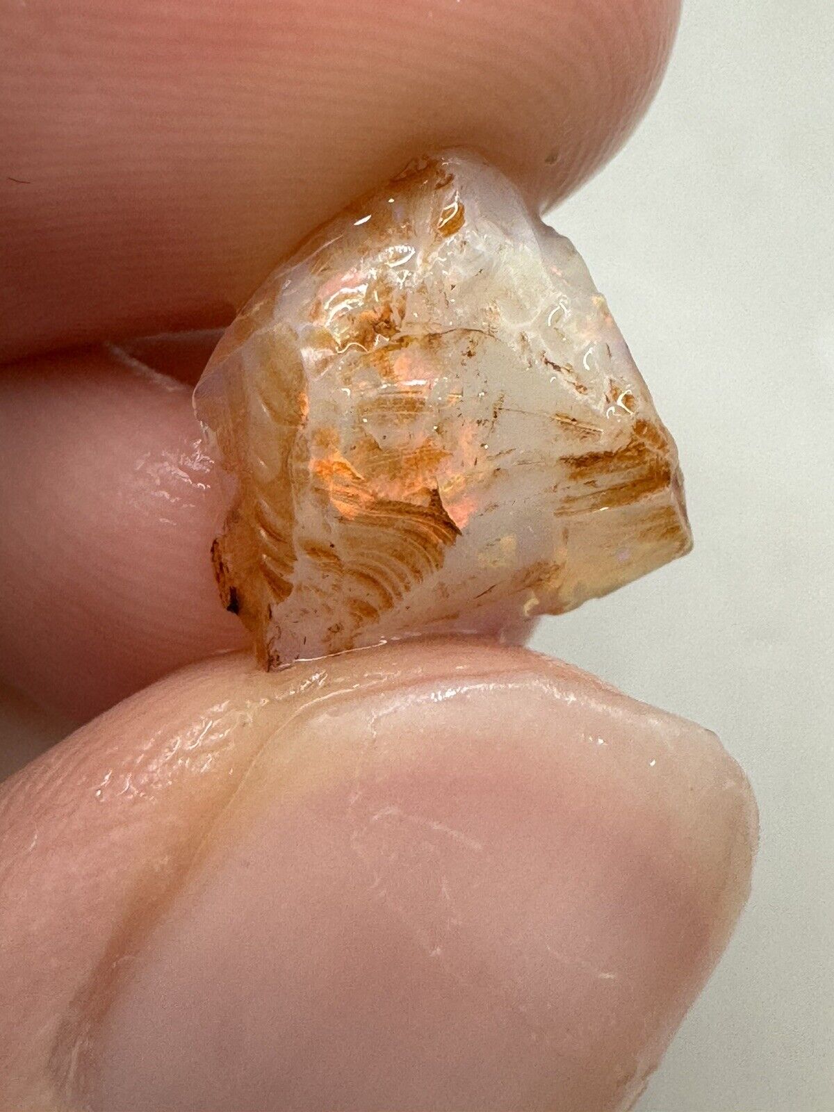 2.1 Carats Solid Rough Coober Pedy Opal Piece with Beautiful Colour