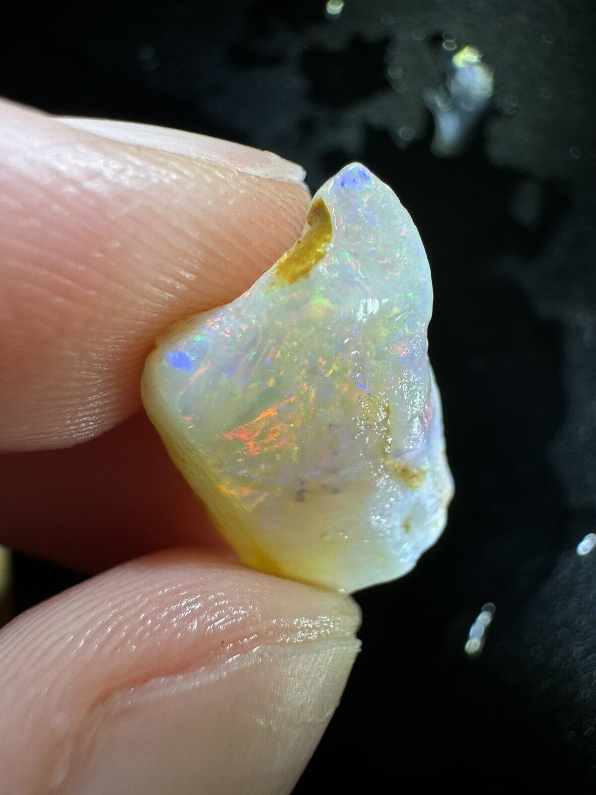 7.8 Carats Solid Rough Coober Pedy Opal Piece with Beautiful Colour B1