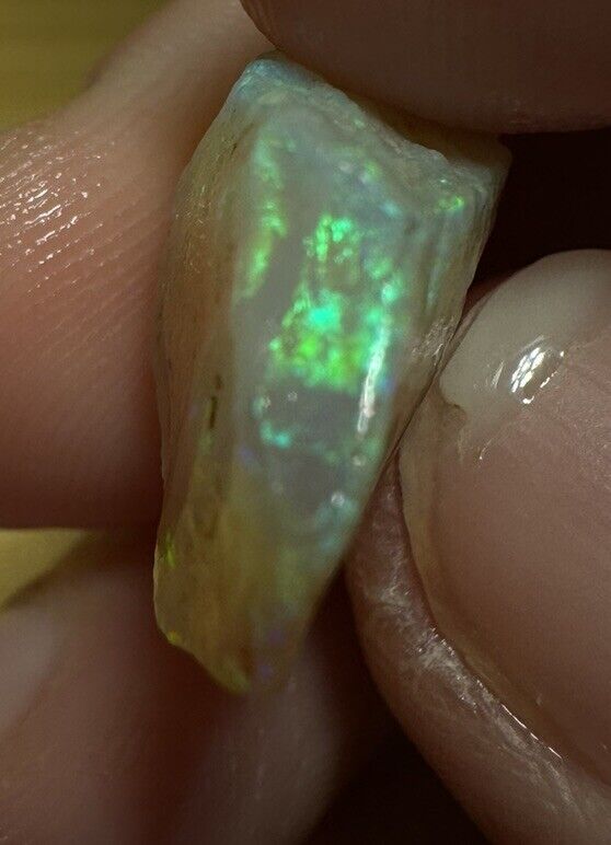 7.8 Carats Solid Rough Coober Pedy Opal Piece with Beautiful Colour C1