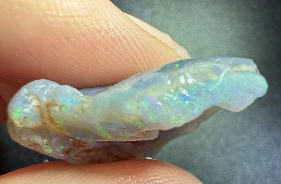 14.1 Carats Solid Rough Coober Pedy Opal Piece with Beautiful Colour