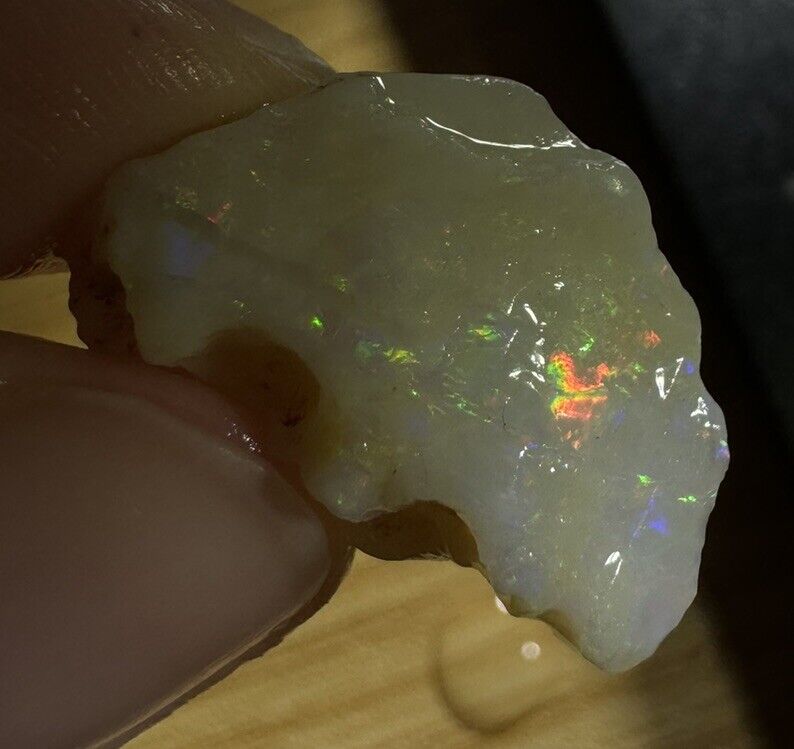 10Carats Solid Rough Coober Pedy Opal Piece with Beautiful Colour MayT
