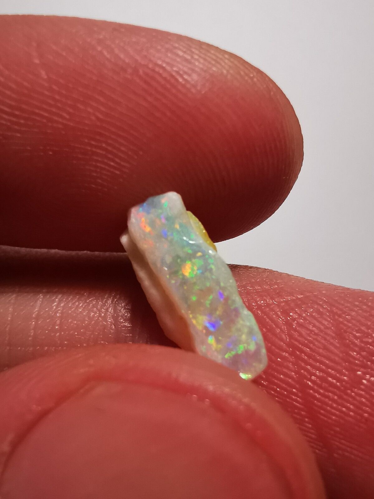 Opal rough Coober Pedy 2.1ct B1 Piece with Beautiful Colour