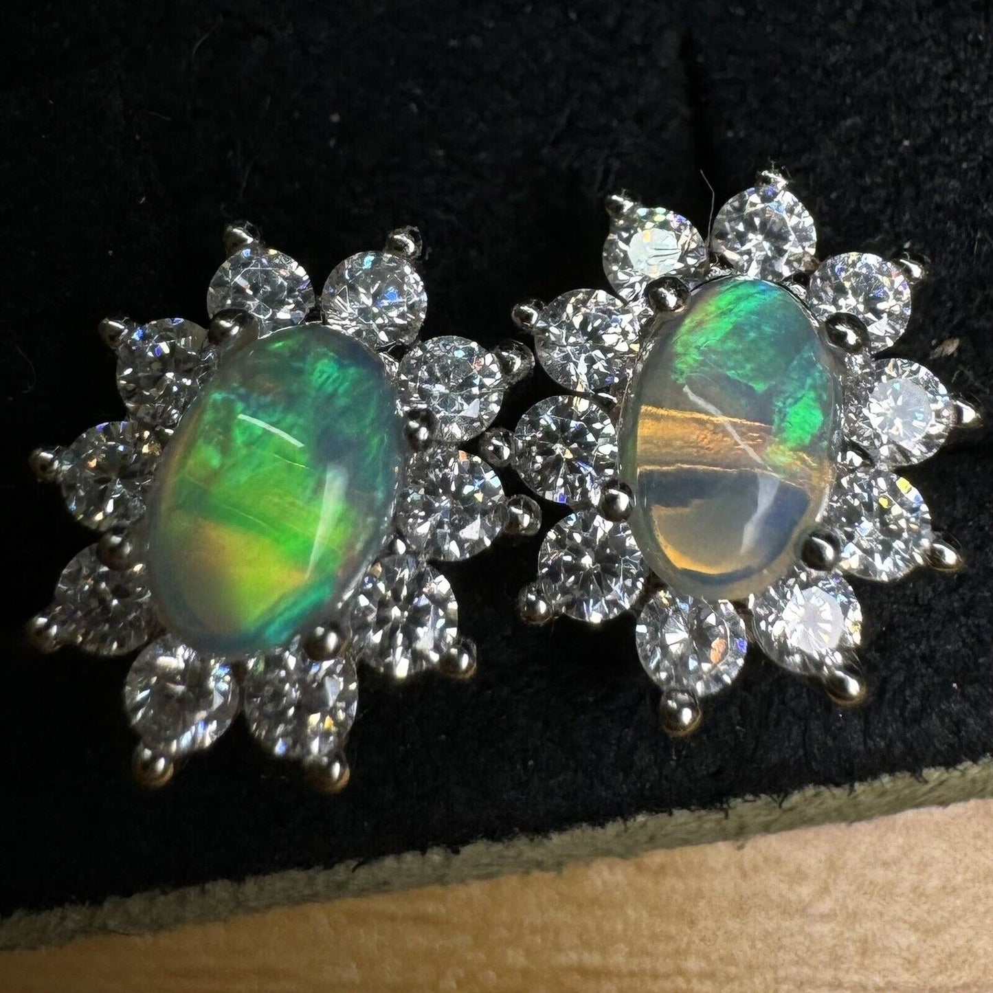 Opal Earstuds One Pair From Australia No.1