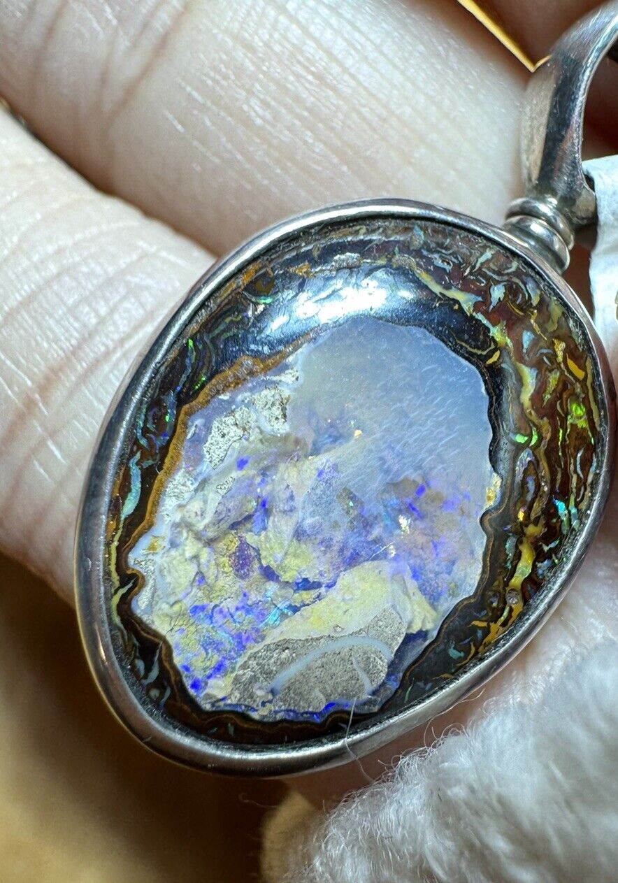 Opal pendant