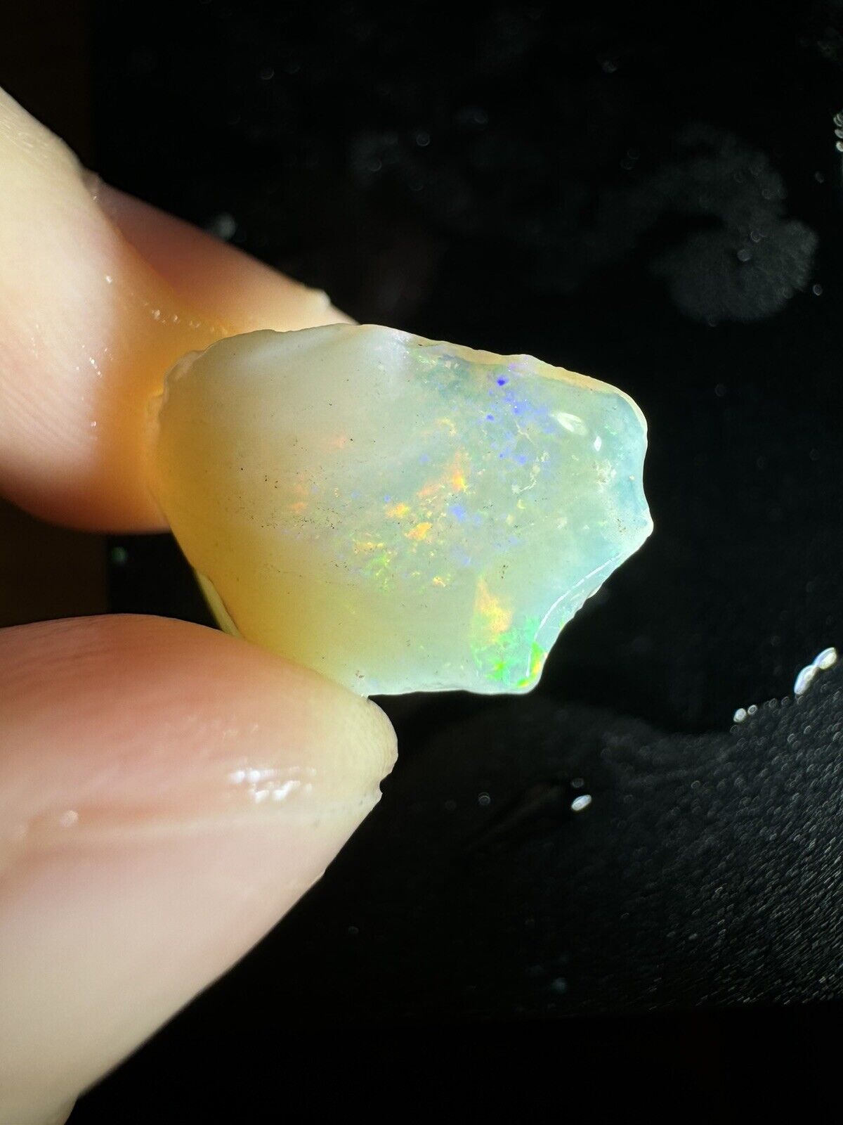 4.8 Carats Solid Rough Coober Pedy Opal Piece with Beautiful Colour B1