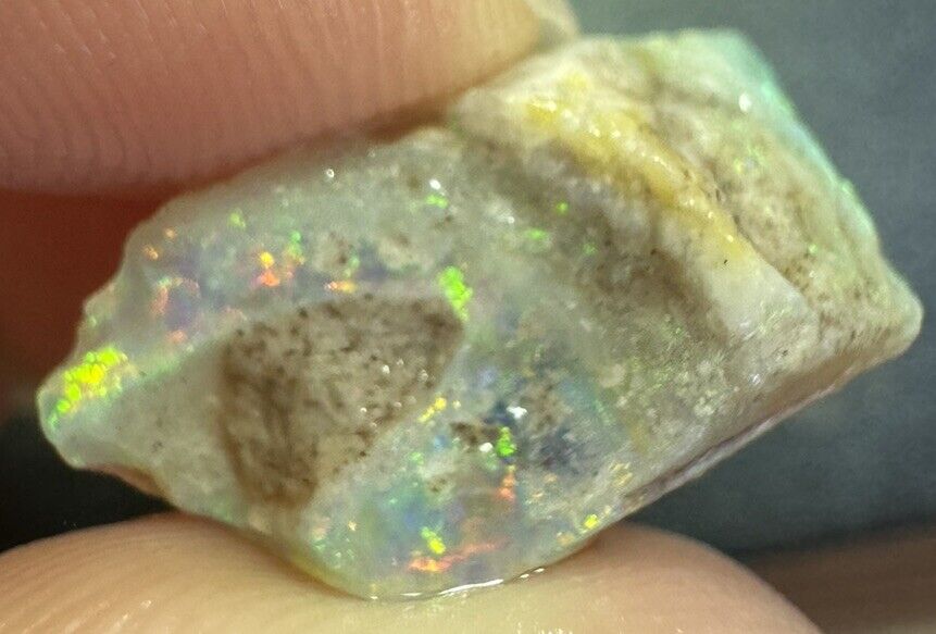 6Carats Solid Rough Coober Pedy Opal Piece with Beautiful Colour
