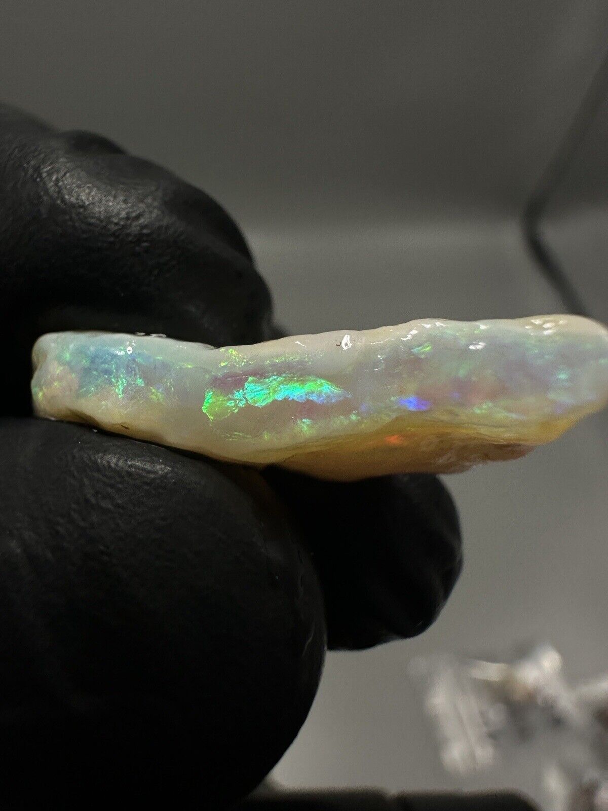 7.05 Carats Solid Rough Coober Pedy Crystal Opal with Beautiful Colour