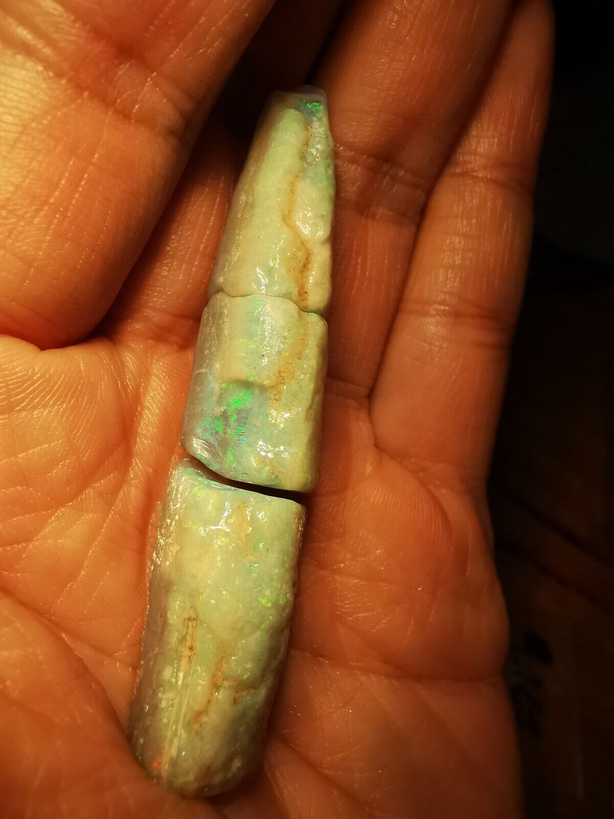 Coober Pedy Opal rough pipe 66ct with Beautiful Colour B1