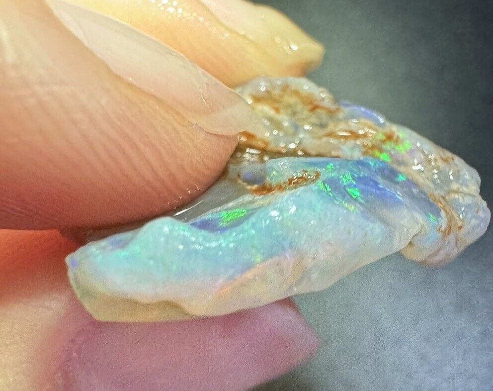 14.1 Carats Solid Rough Coober Pedy Opal Piece with Beautiful Colour