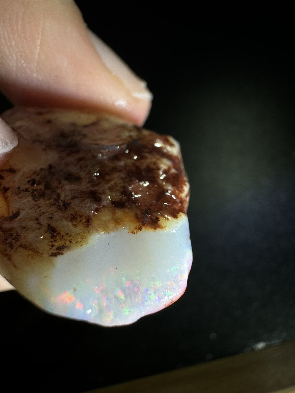 22.3 Carats Solid Rough Coober Pedy Opal Piece with Beautiful Colour B1