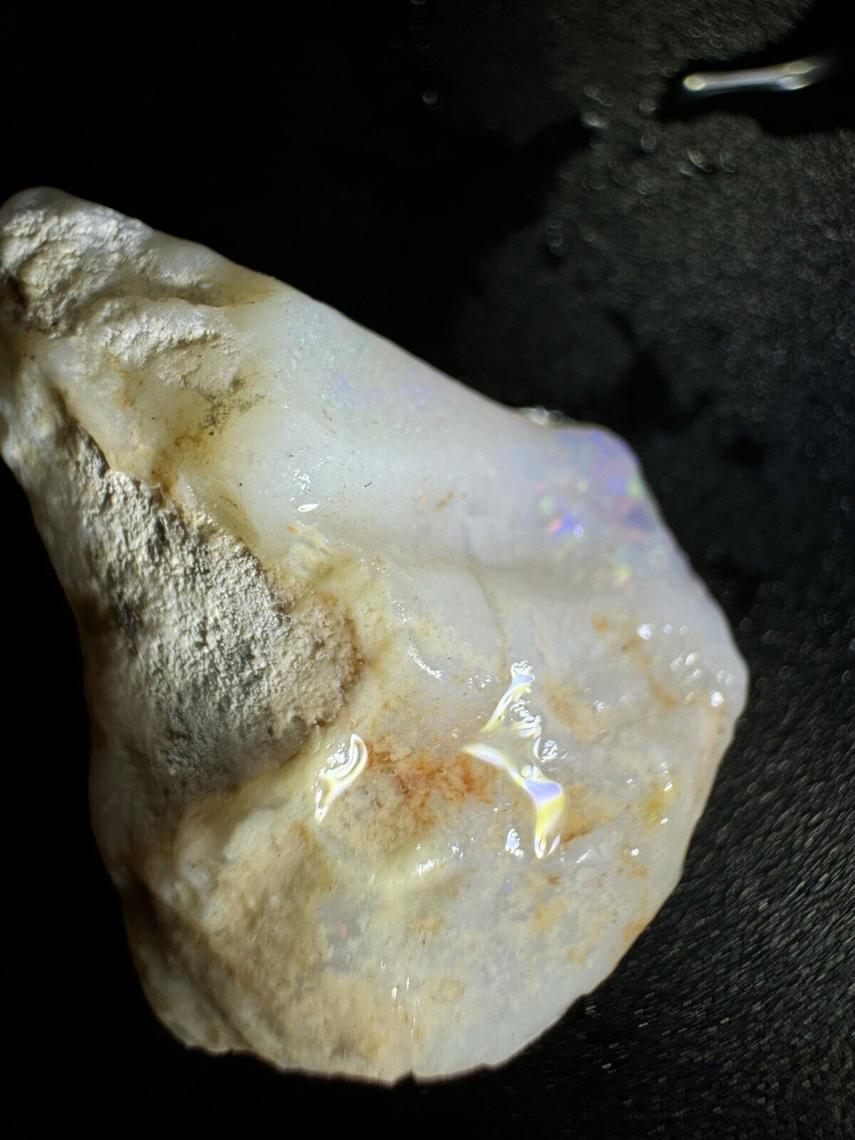 14.7 Carats Solid Rough Coober Pedy Opal Piece with Beautiful Colour B1