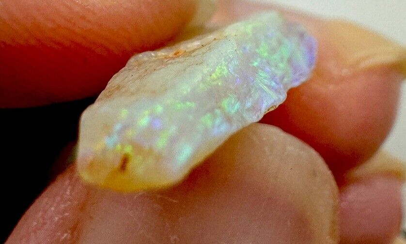 7.7 Carats Solid Rough Coober Pedy Opal Piece with Beautiful Colour