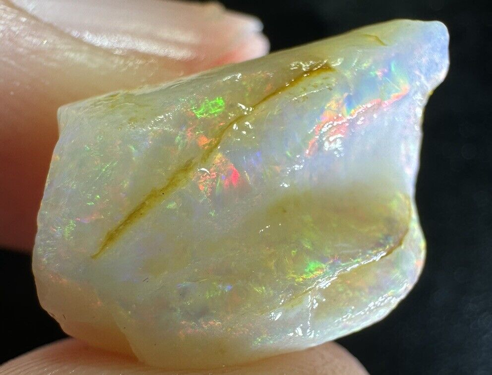 7.8 Carats Solid Rough Coober Pedy Opal Piece with Beautiful Colour B1