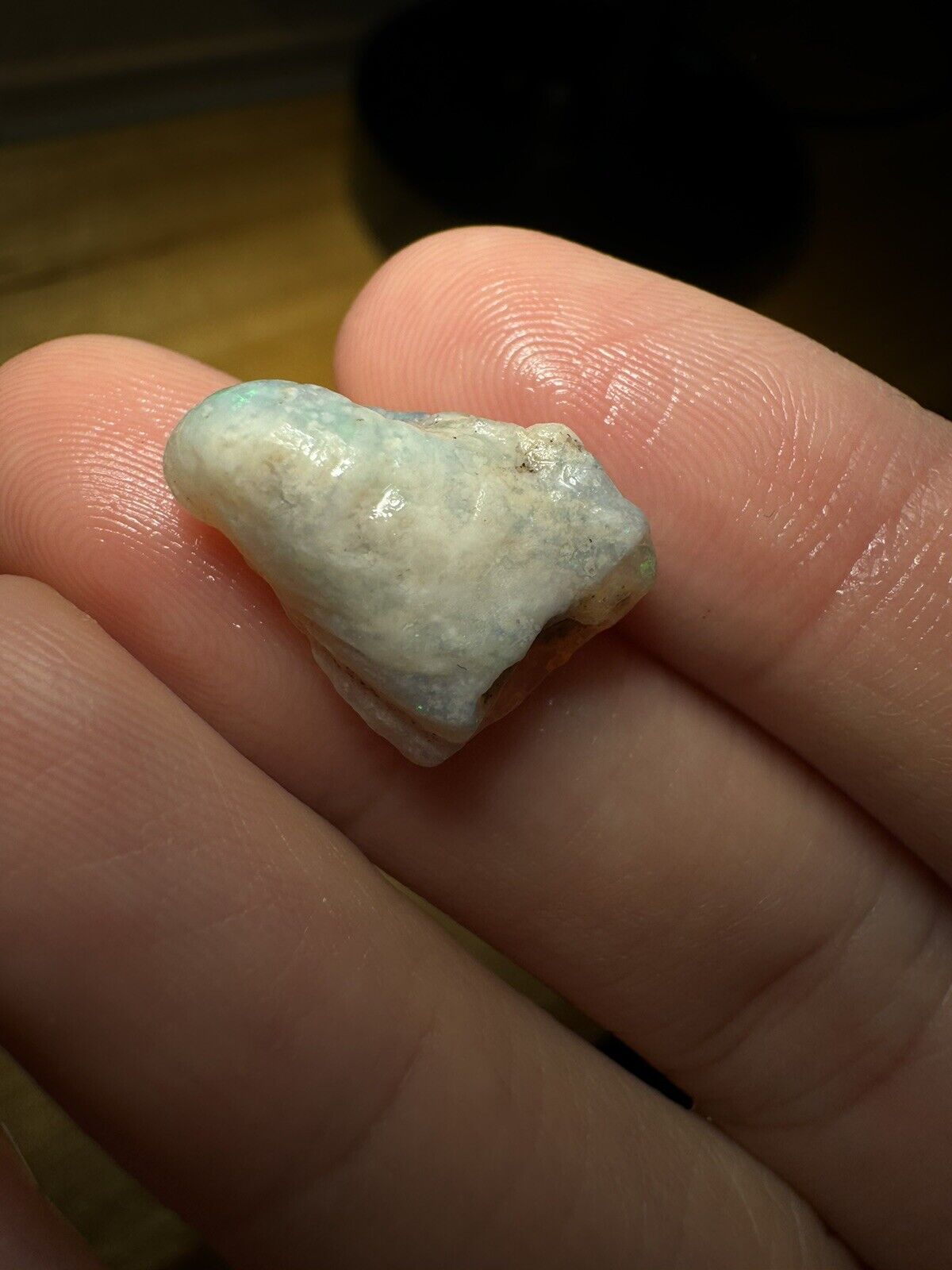 6.9 Carats Solid Rough Coober Pedy Opal Piece with Beautiful Colour B1 shell