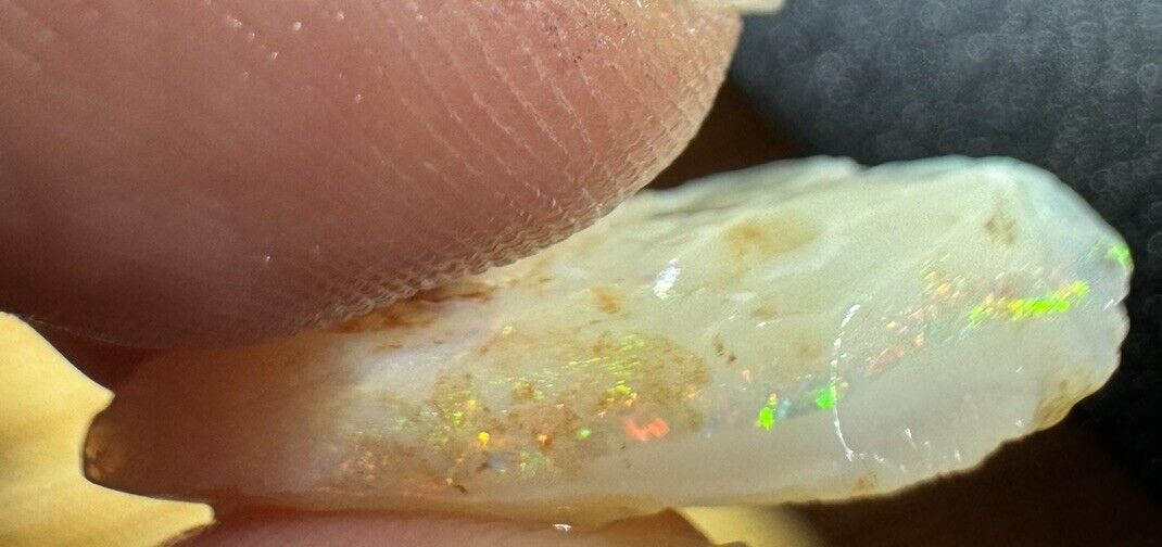 8.2 Carats Solid Rough Coober Pedy Opal Piece with Beautiful Colour