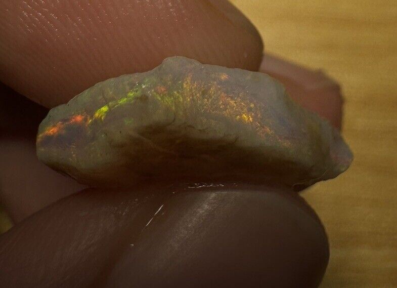 7.1 Carats Solid Rough Coober Pedy Opal Piece with Beautiful Colour B1
