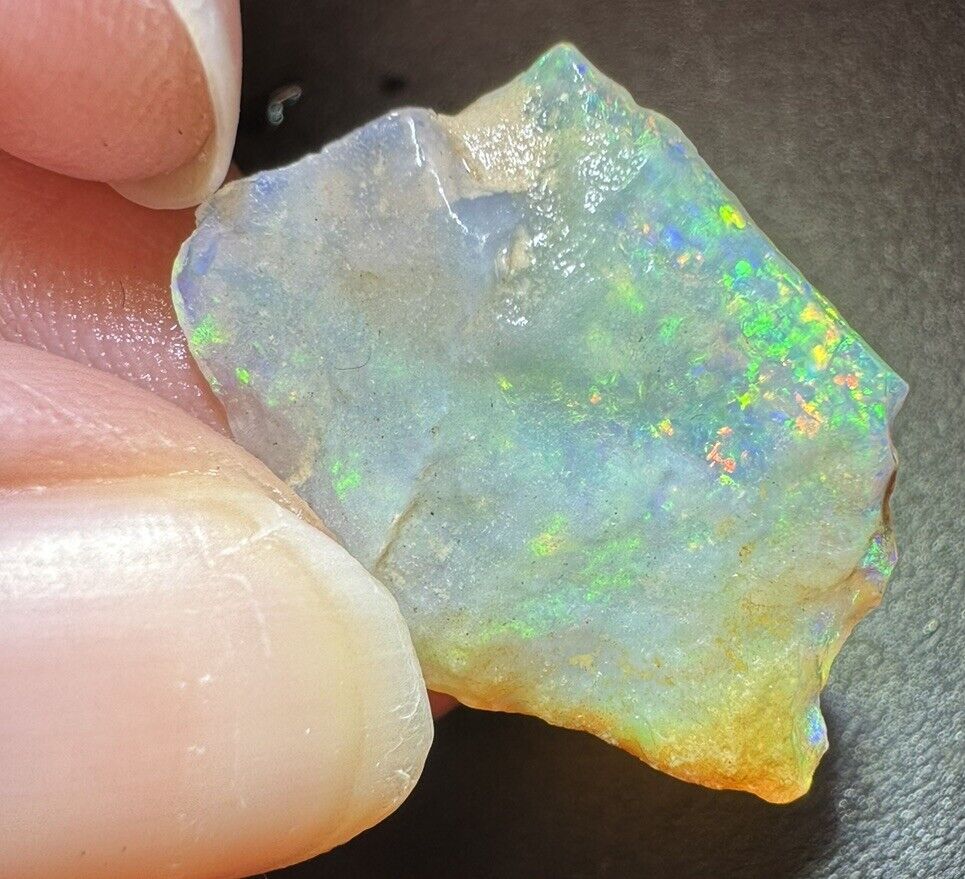 7.15 Carats Solid Rough Coober Pedy Opal Piece with Beautiful Colour