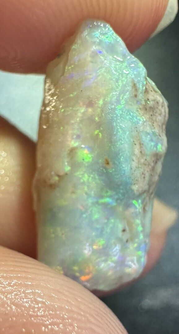 6Carats Solid Rough Coober Pedy Opal Piece with Beautiful Colour