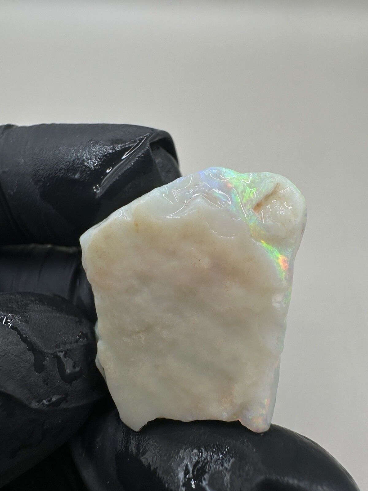 35 Carats Solid Rough Coober Pedy Crystal Opal Piece with Beautiful Colour