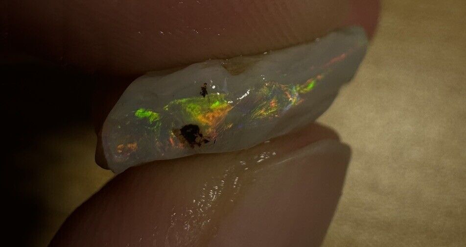9.1 Carats Solid Rough Coober Pedy Opal Piece with Beautiful Colour B1