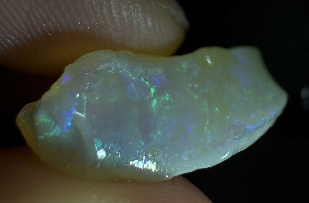 6.4 Carats Solid Rough Coober Pedy Opal Piece with Beautiful Colour B1