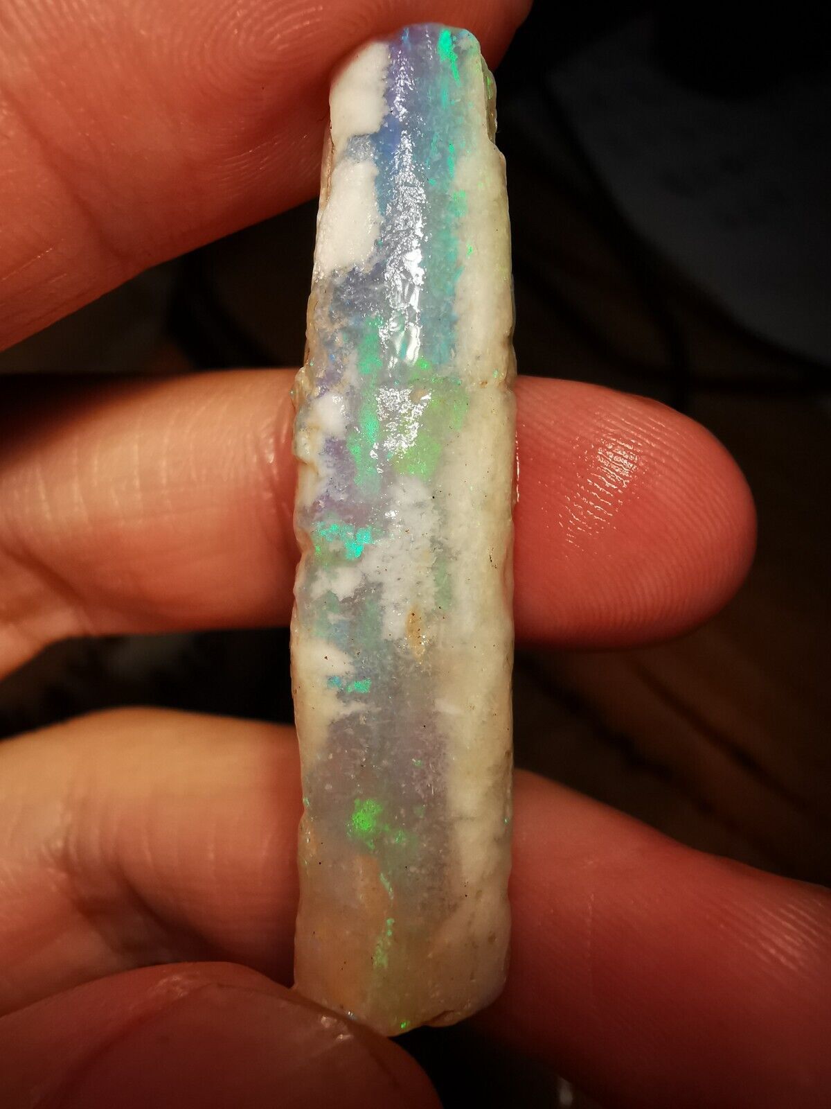 Coober Pedy Opal rough pipe 34ct with Beautiful Colour B1