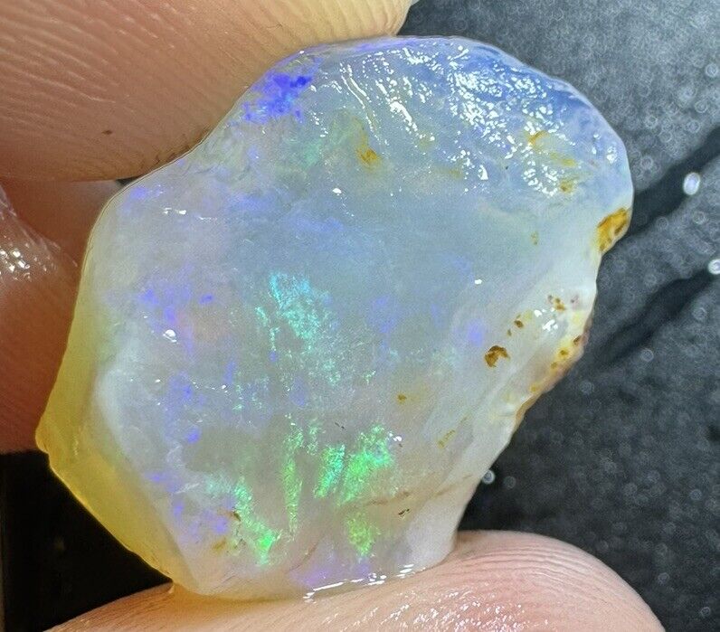 16.5 Carats Solid Rough Coober Pedy Opal Piece with Beautiful Colour