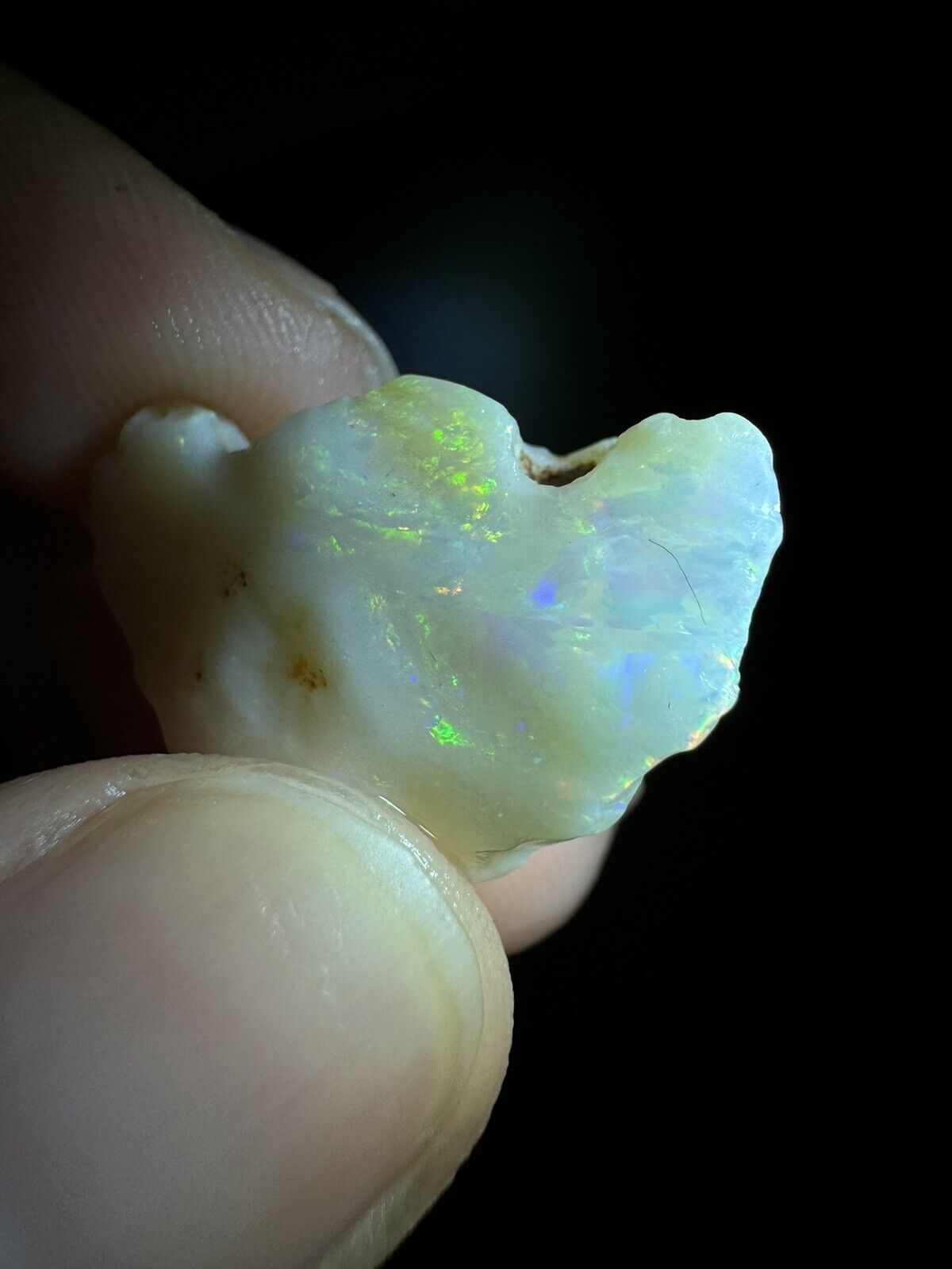 10Carats Solid Rough Coober Pedy Opal Piece with Beautiful Colour MayT