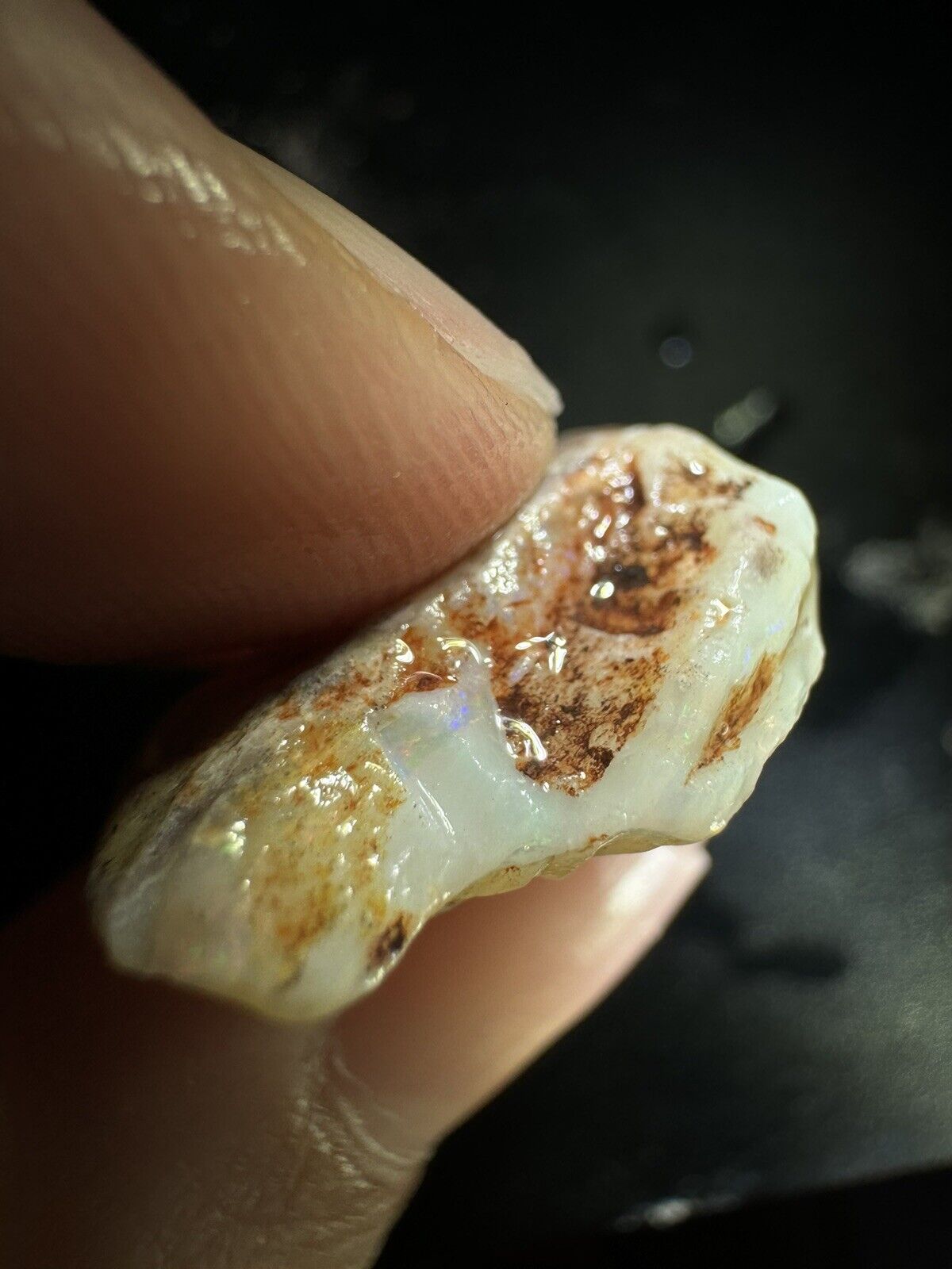 9.5 Carats Solid Rough Coober Pedy Opal Piece with Beautiful Colour B1